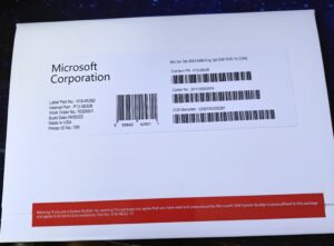 Windows Server 2022 Standard OEM Kit